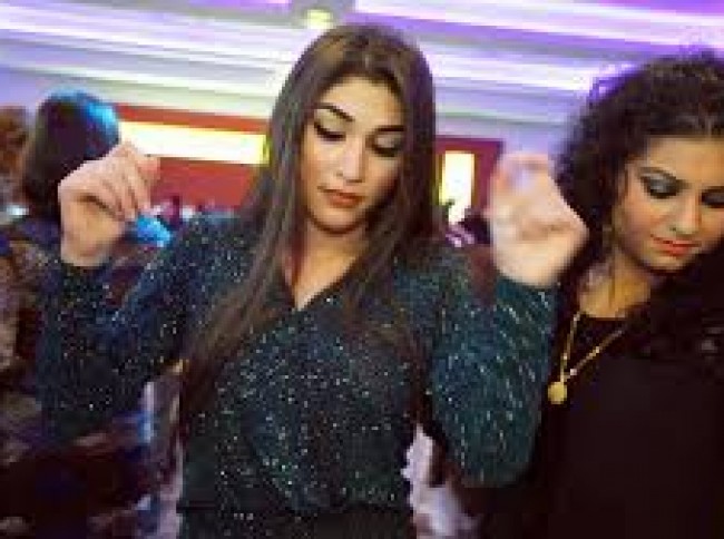 حفلة رقص كردية سورية فى العيد