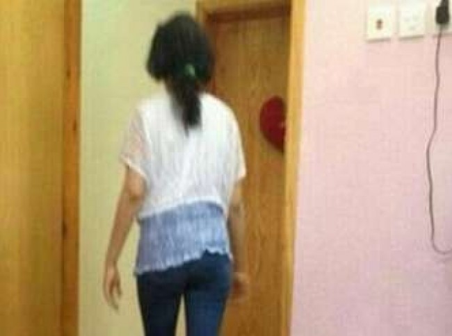  القبض على زوج&rdquo;ديوث&rdquo; يقدم زوجته لممارسة الرذيلة مقابل المال 