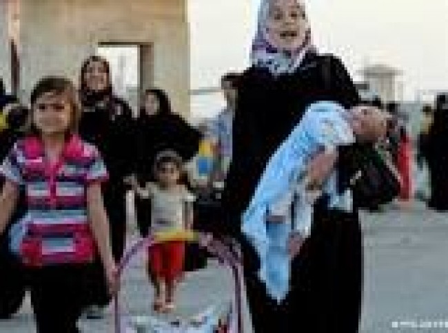 لبنان تمنح الاقامة للسورين من هذه الفئة فقط ... من هي ؟؟ !!