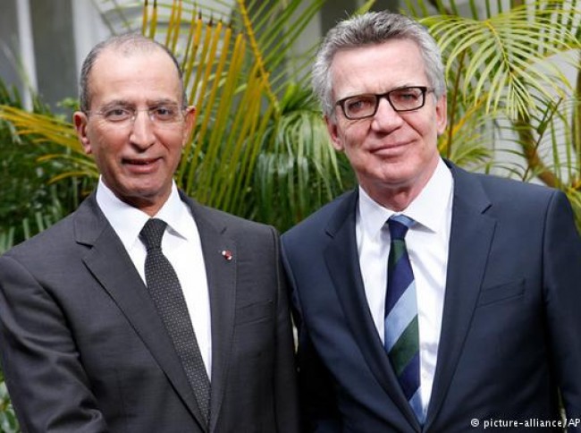 زيارة ميركل للجزائر ماذا تضمنت وكيف أثرت على وضع اللاجئين ؟؟ !!