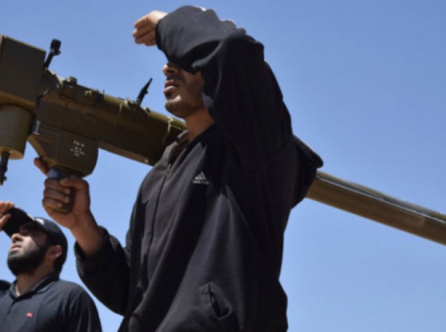 أمريكا تجمد الدعم العسكري في سوريا والسبب !!؟؟